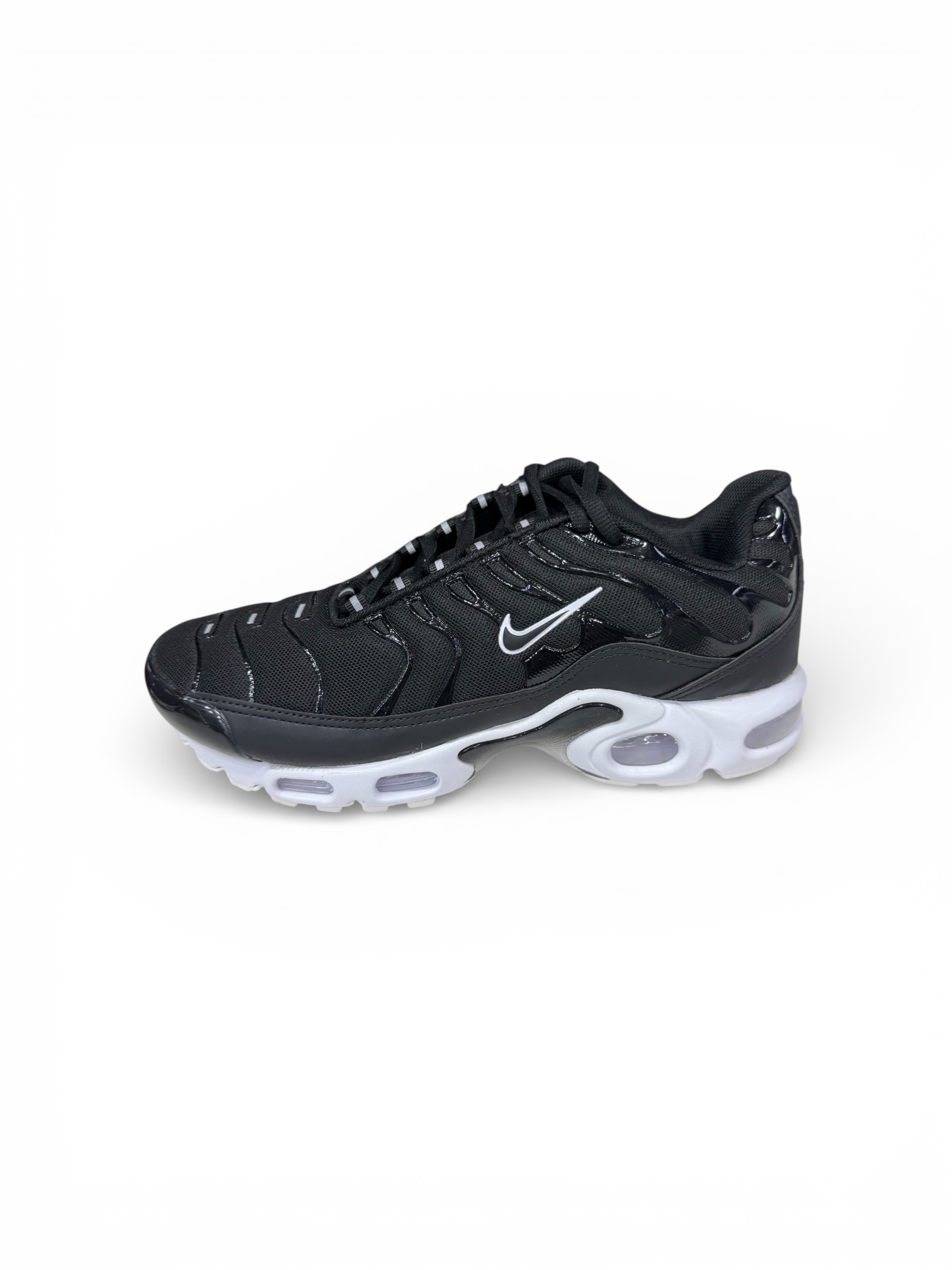 NIKE TN INPORTADO ( PRETO BRANCO)